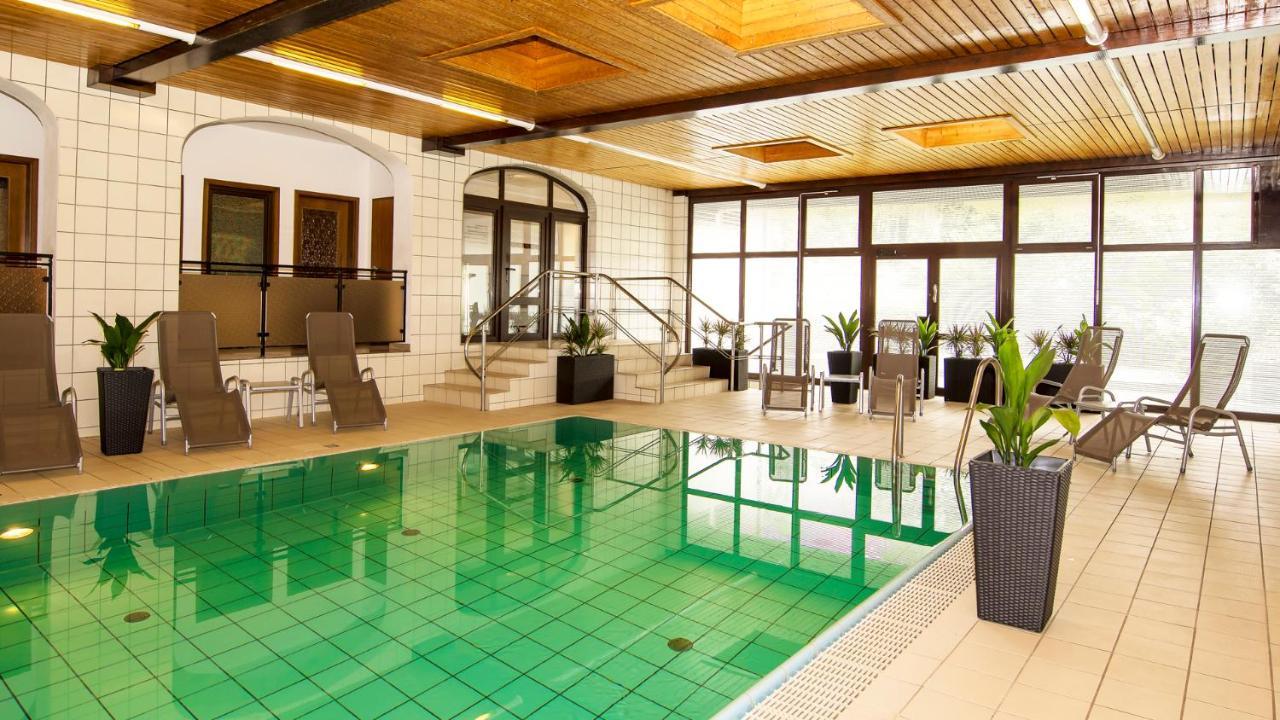 Hotel Zur Post ピルナ エクステリア 写真