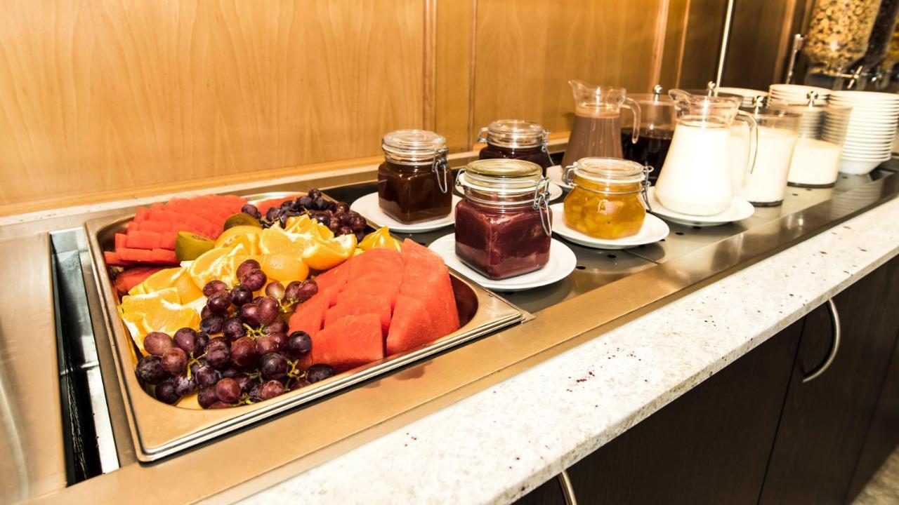 Hotel Zur Post ピルナ エクステリア 写真