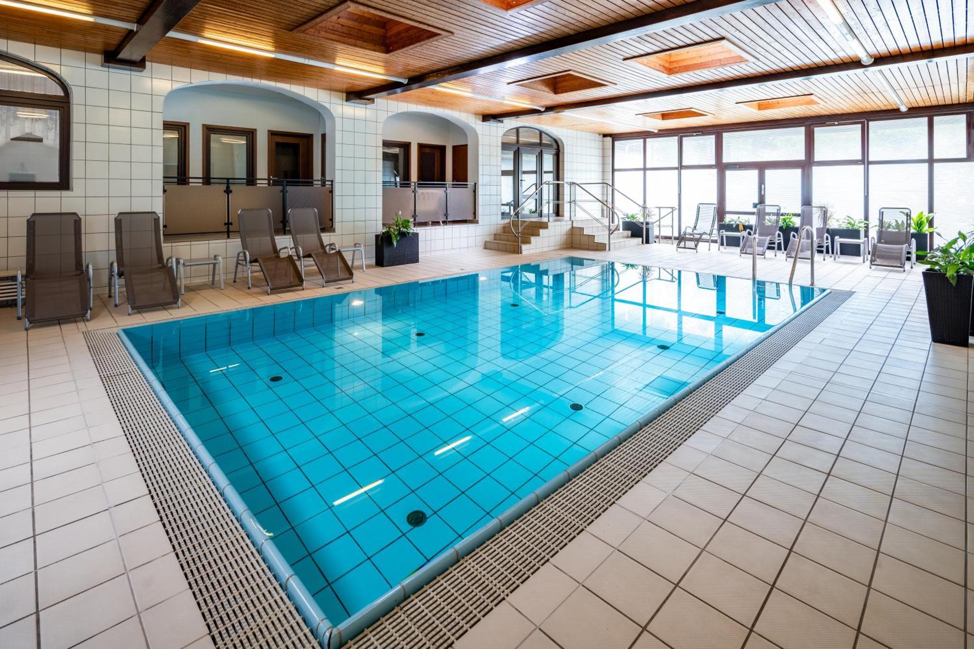 Hotel Zur Post ピルナ エクステリア 写真