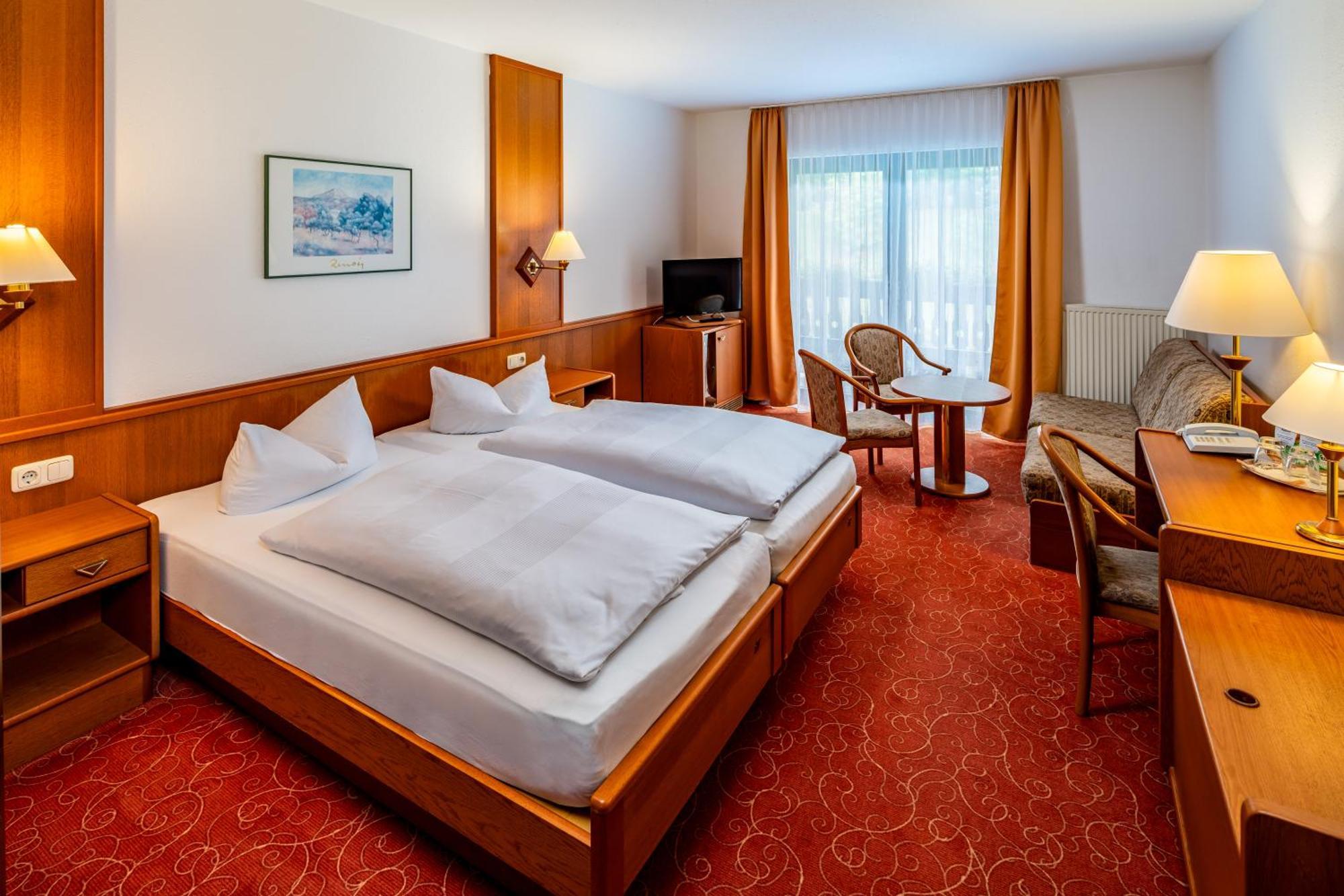 Hotel Zur Post ピルナ エクステリア 写真